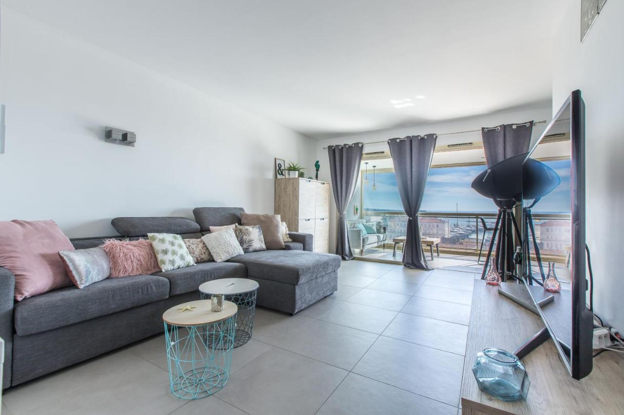 Lb Vacation Rentals I Admire Panoramic Ocean Views Through Walls Of Windows Cannes Exterior foto